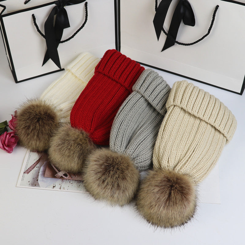 LORETTE | Classic Knit Beanie with Pom