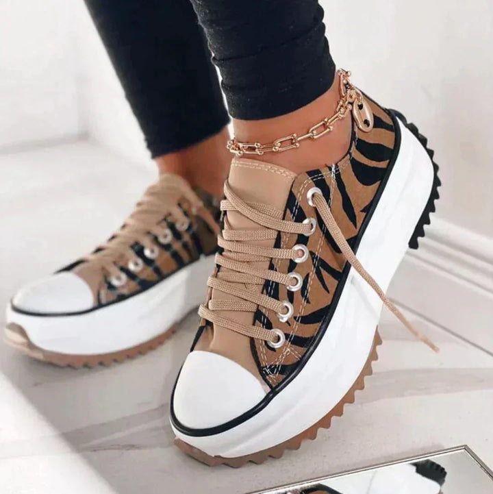 Dorothy | Women's Comfort Sneakers