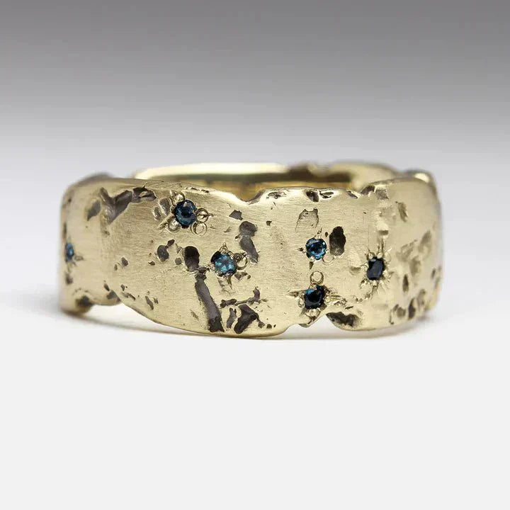 Ferora | Vintage Hammered Gold Ring with Blue Crystal